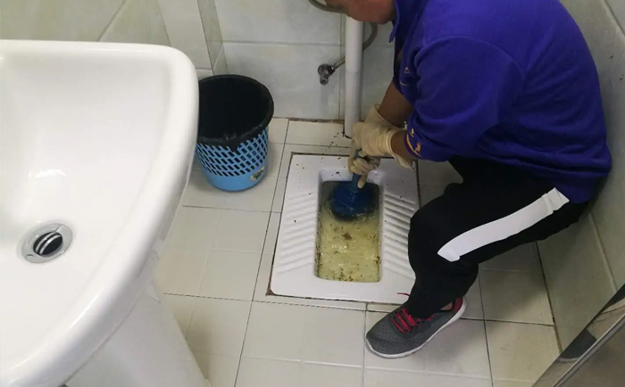浪卡子疏通蹲坑